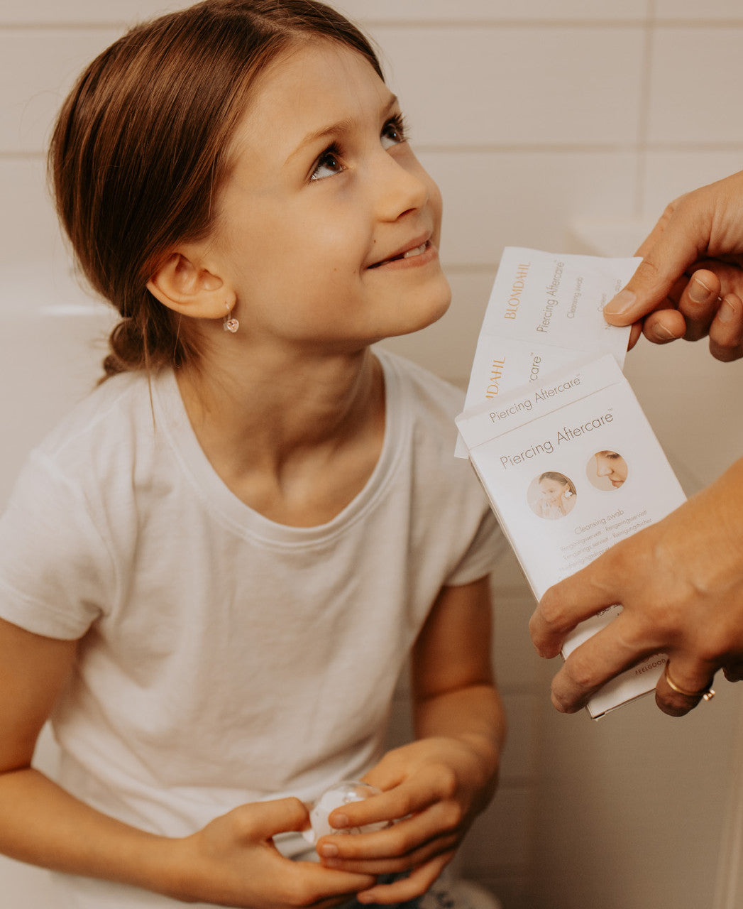 Blomdahl Piercing Aftercare cleansing Swabs Carton