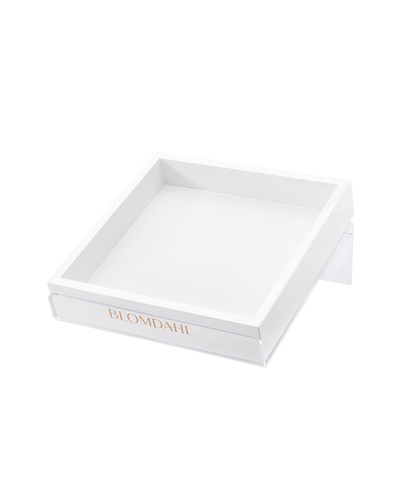 Tray with the stand